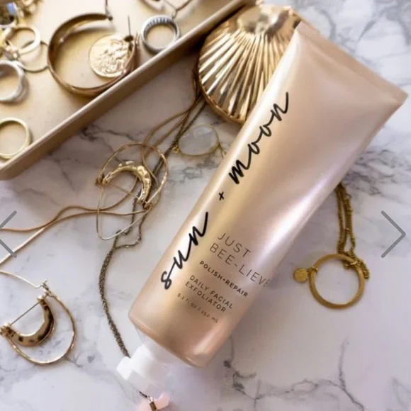 Sun + Moon Daily Facial Exfoliator - Picture 1 of 8